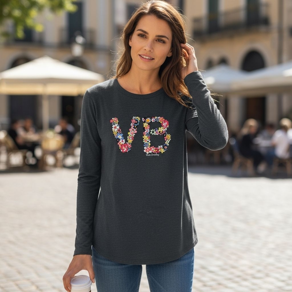 NEW Vera Bradley Grey Long Sleeve Floral Graphic Tee Size Medium NWT